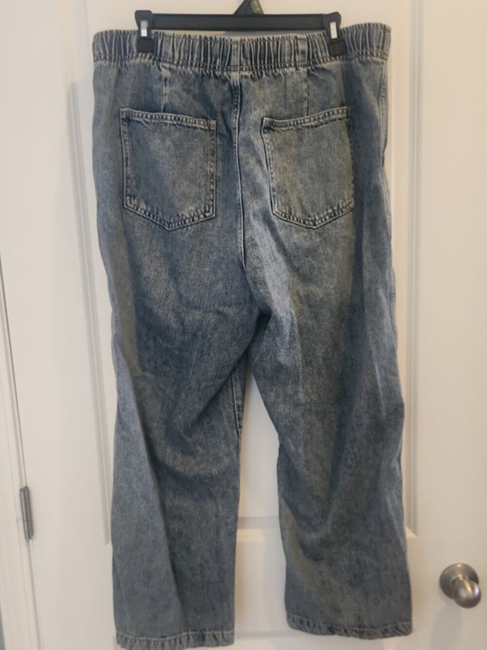 GAP Women's Light Wash Relaxed Drawstring Barrel Jeans - Picture 11 of 11